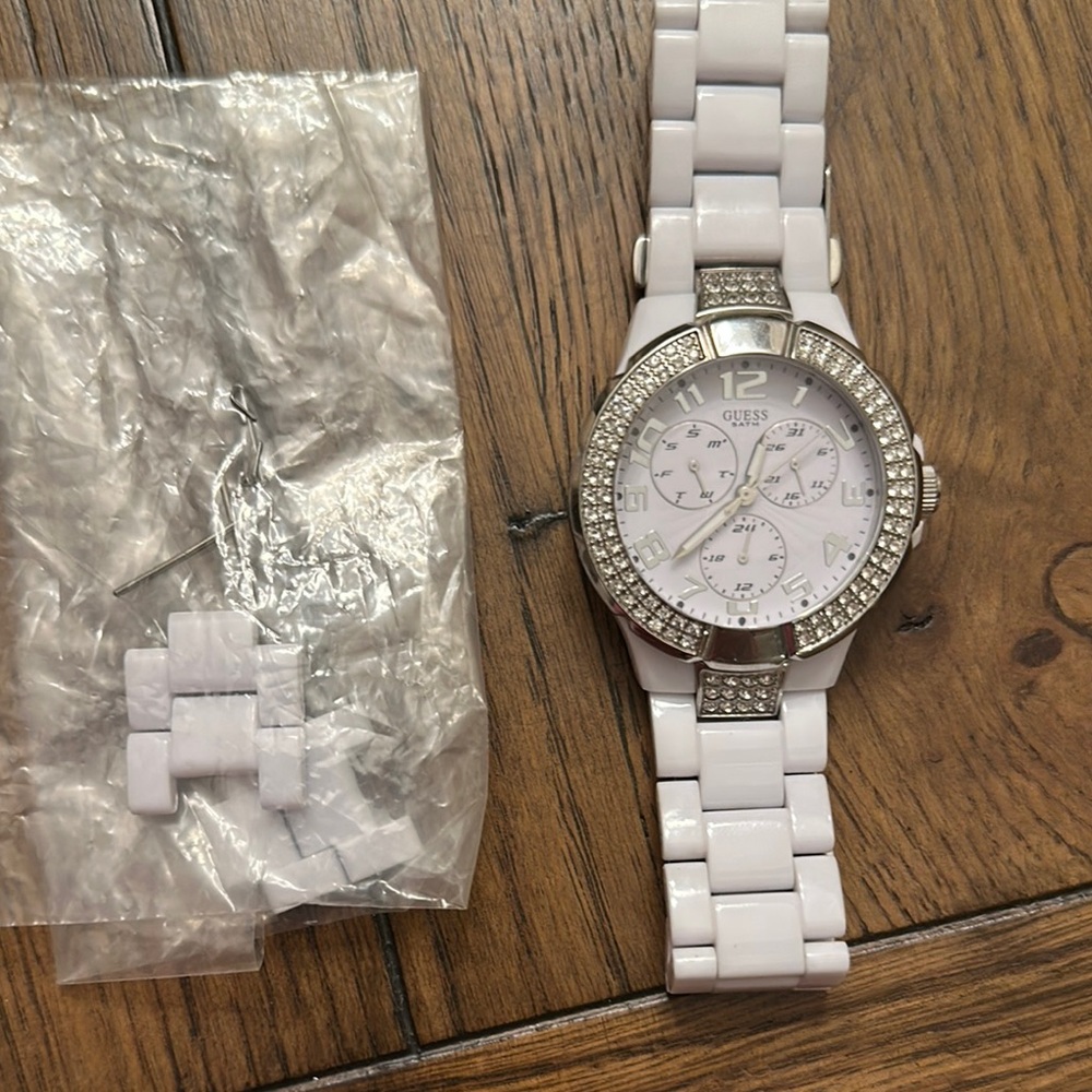 Guess White and Silver Watch